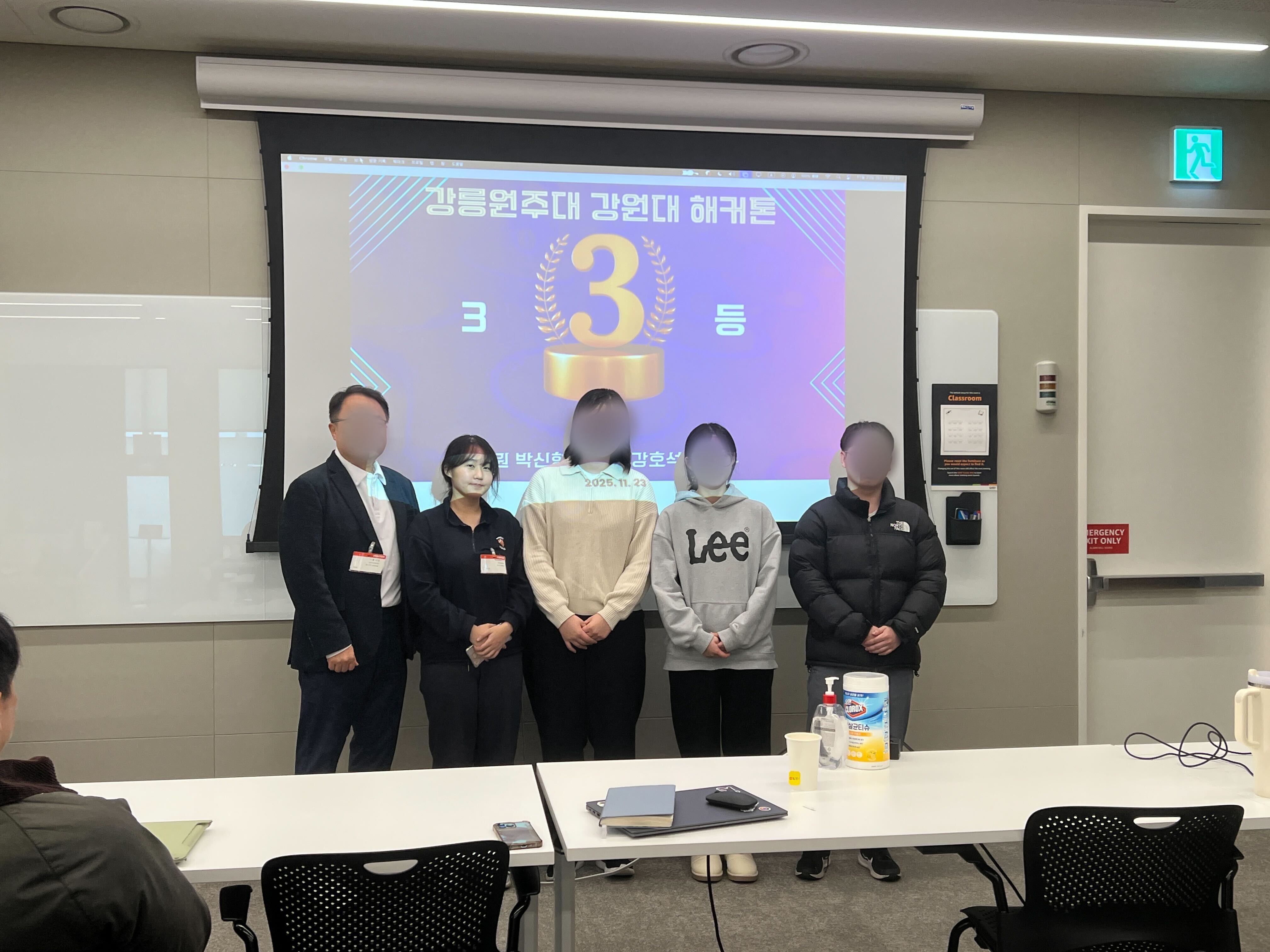 2025 AWS Hackathon Team Photo